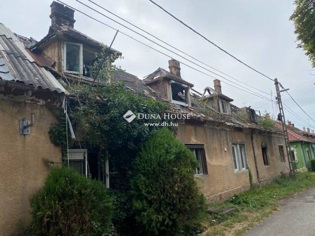 7691 Pécs — 1/6