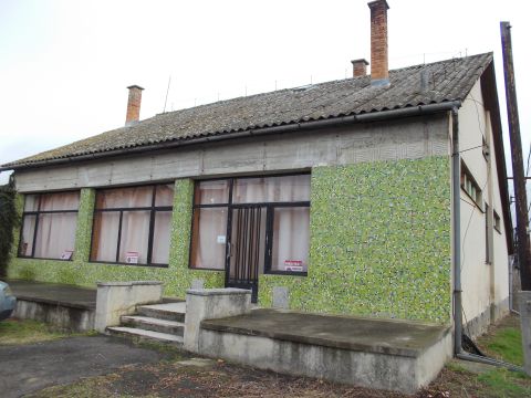 Eladó Vendéglátás 2686 Galgaguta , Galgaguta