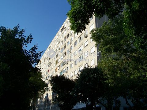 Eladó Lakás, Budapest 3. kerület
