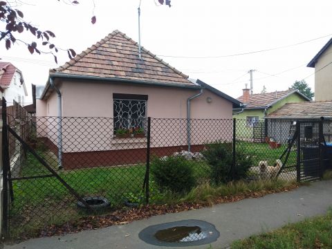 Eladó Ház 1188 Budapest 18. kerület , KÉT GENERÁCIÓS családi ház, a Sportkastély közelében