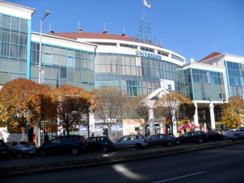 Eladó Üzlethelyiség 4400 Nyíregyháza 