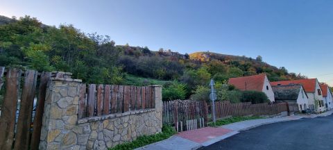 Eladó Telek 2040 Budaörs , Ritka építési, panorámás, belterületi telek Budaörsön, akár álmai házának terveivel!