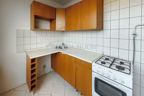Eladó Lakás, Budapest 21. kerület - Csepelen 61nm-es,  2+1 szobás, egyedi mérős, azonnal költözhető lakás eladó