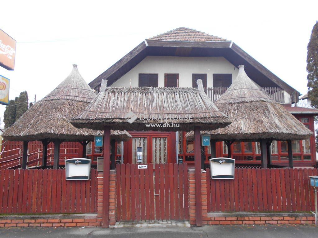 8716 Mesztegnyő — 1/25