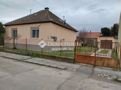 Eladó Ház, Baranya megye, Pécs - Kovácstelepen 1 szintes családi ház