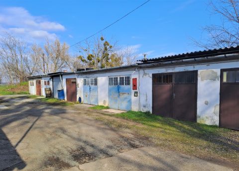 Eladó Parkoló 7700 Mohács 