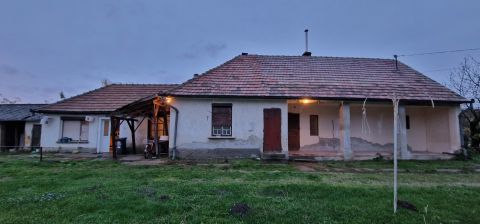 Eladó Ház 7013 Cece , Bethlen Gábor utca