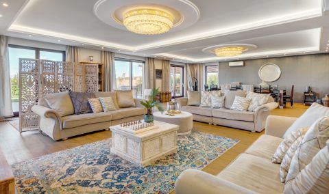 Eladó Ház 2051 Biatorbágy , LUXUS CSALÁDI HÁZ SPA-VAL, GYÖNYÖRŰ PARKOSÍTOTT TELKEN