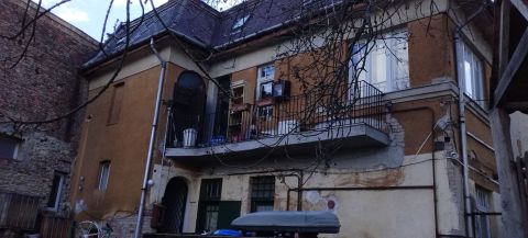 Eladó Ház 1039 Budapest 3. kerület 