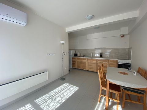 Eladó Lakás 2049 Diósd , Szuper lokációban jó közlekedés mellett, újszerű épületben eladó újszerű lakás