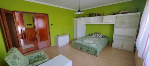 Eladó Ház 8882 Eszteregnye , Fantasztikus lehetőség Eszteregnyén 2 generáció számára is vagy akár vállalkozáshoz!