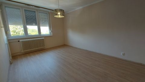 Kiadó Lakás 2800 Tatabánya 