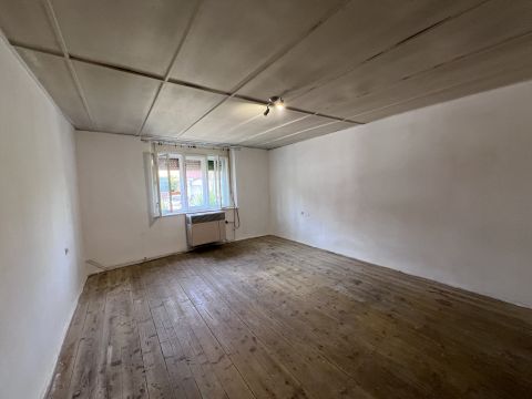 Eladó Ház 2536 Nyergesújfalu 