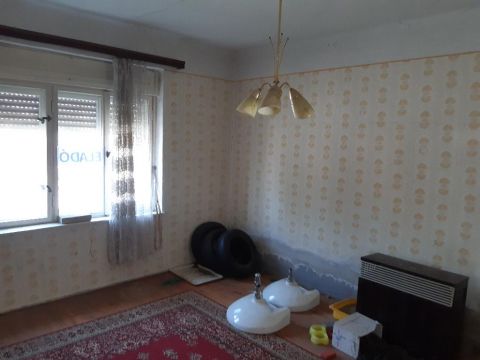 Eladó Ház 2115 Vácszentlászló 2115 Vácszentlászló, Központ