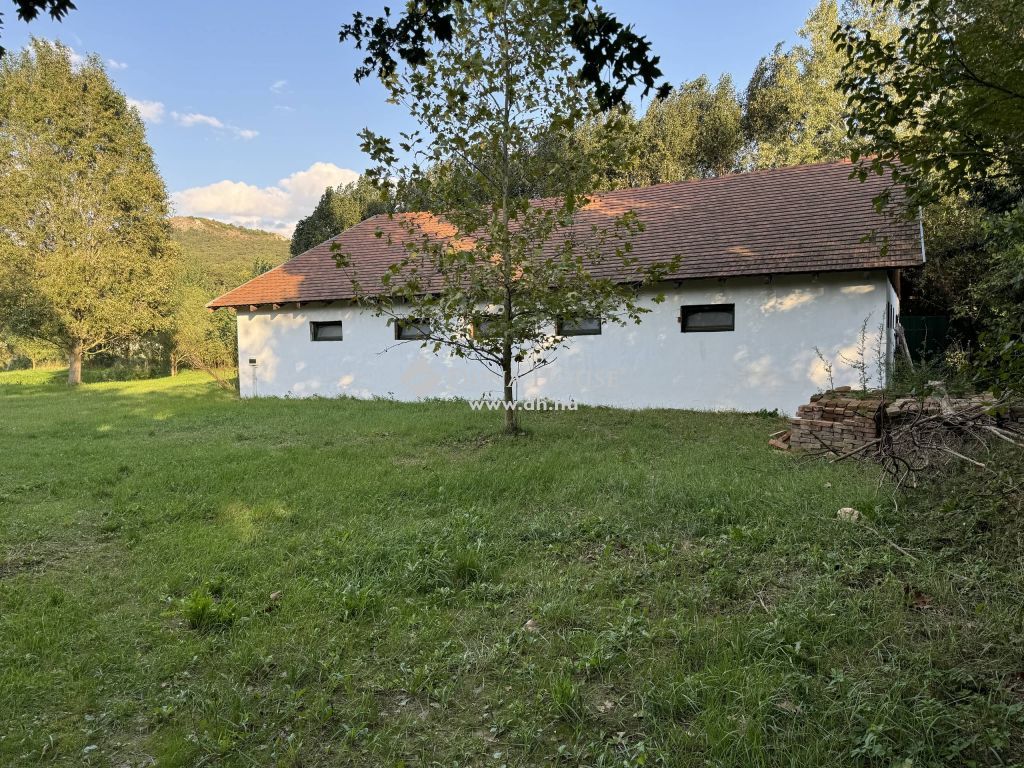 2092 Budakeszi , Budakeszi lovarda közelében — 1/17