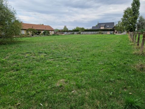 Eladó Telek 2200 Monor , Monoron Sportpályához közel, 2330 m2-es, 6 lakásos társasház építésére alkalmas telek eladó