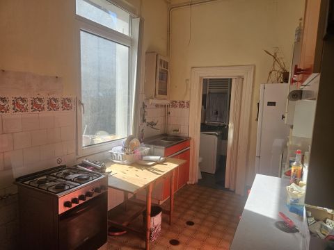 Eladó Lakás 1064 Budapest 6. kerület Budapest VI. kerületének frekventált részén nagypolgári lakás