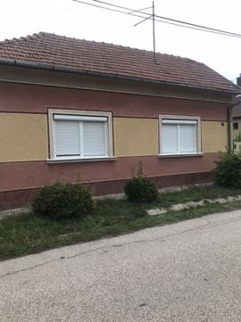 Eladó Ház 2755 Kocsér Polgármesteri hivatal közelében