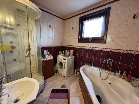 Eladó Ház 2458 Kulcs 