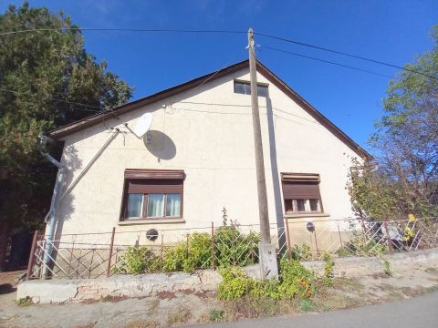 Eladó Ház 7347 Egyházaskozár 