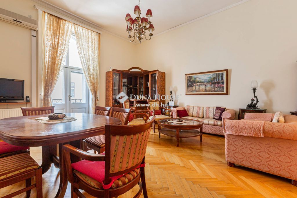 1051 Budapest 5. kerület — 1/23