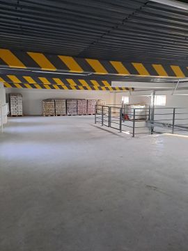 Eladó Üzlethelyiség 7940 Szentlőrinc 