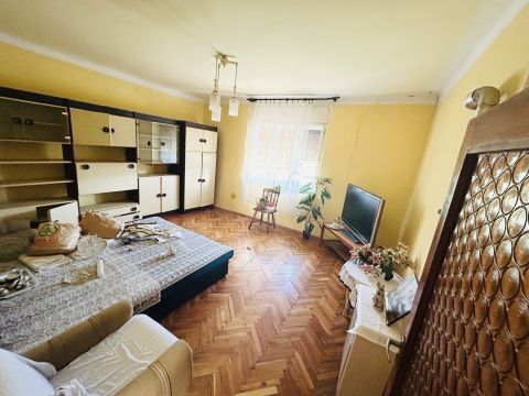 Eladó Ház 8887 Bázakerettye Báza Templom