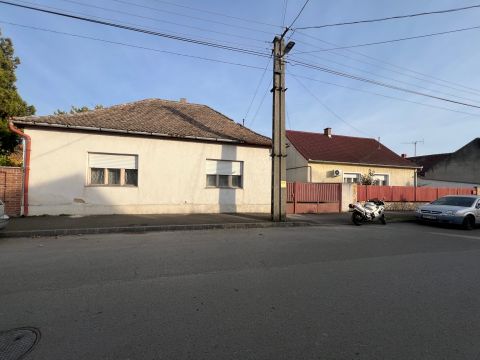 Eladó Ház 7800 Siklós 