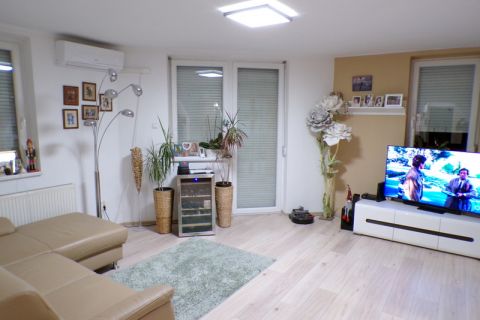 Eladó Lakás 4400 Nyíregyháza , Nyíregyháza, Malomkert  kedvelt részén!