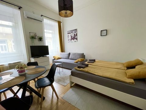 Kiadó Lakás 1088 Budapest 8. kerület 