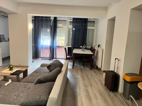 Kiadó Lakás 7635 Pécs 