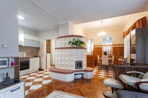 Eladó Ház 9154 Mosonszentmiklós , Szőlőskert utca közelében
