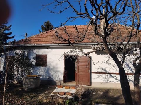 Eladó Ház 2481 Velence 