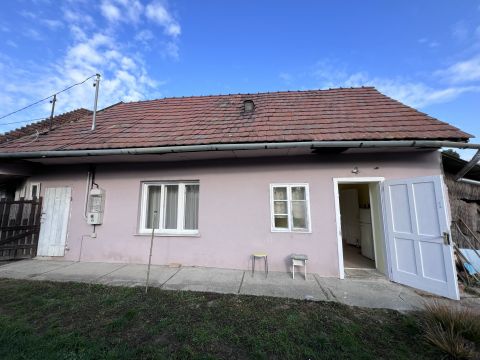 Eladó Ház 2543 Süttő 