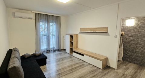 Kiadó Lakás 7623 Pécs 