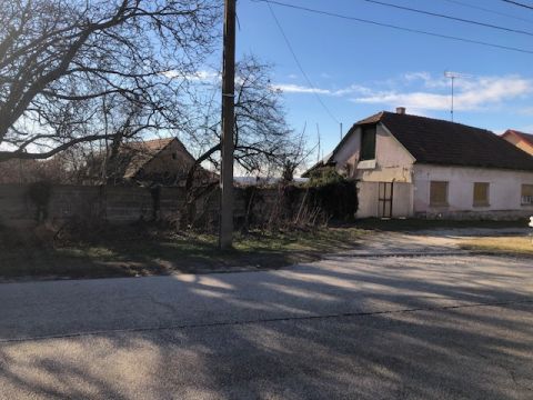 Eladó Ház 2517 Kesztölc 