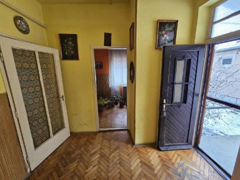 Eladó Ház 5052 Újszász 5052 Újszász, Központban