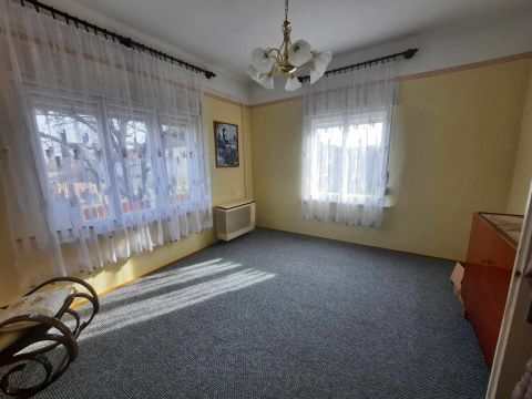 Eladó Ház 5054 Jászalsószentgyörgy , Óvoda környékén