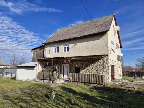 Eladó Ház 2870 Kisbér 