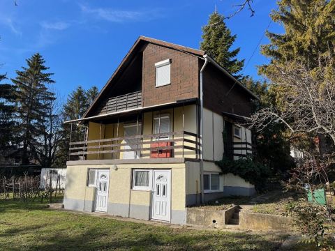 Eladó Ház 8074 Csókakő , 8074 Csókakő, Vár alatt