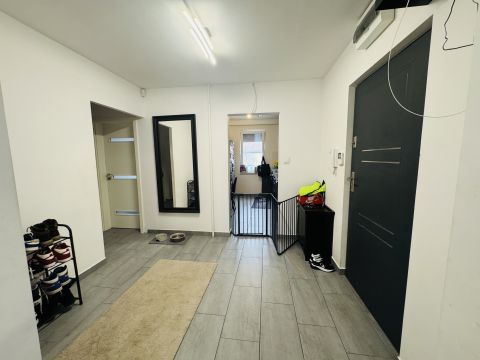 Eladó Lakás 1048 Budapest 4. kerület Kiváló lokációval rendelkező Káposztásmegyeri lakás!