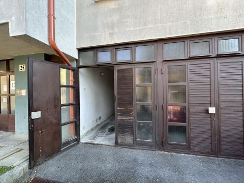 Eladó Parkoló 8900 Zalaegerszeg 