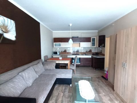 Kiadó Lakás 4032 Debrecen , Az Egyetem közelében, a Gyöngyösi utcán
