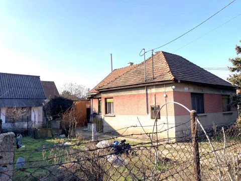 Eladó Ház 2509 Esztergom 