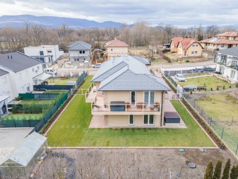 Eladó Lakás 2600 Vác Déli lakópark