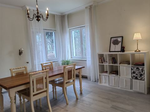 Eladó Ház 1029 Budapest 2. kerület , BUDALIGET FREKVENTÁLT RÉSZÉN