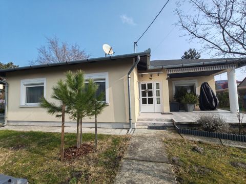 Eladó Ház 8646 Balatonfenyves 