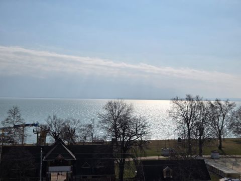 Eladó Lakás 8226 Alsóörs , Balatonra panorámás, újépítésű lakás, 27nm terasszal!