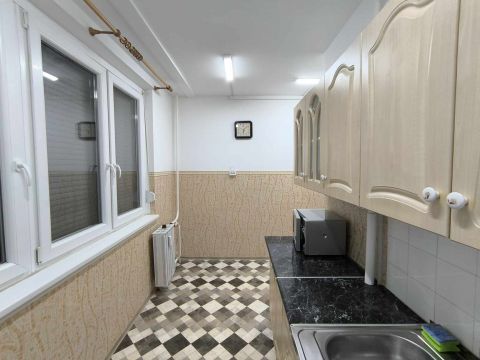 Kiadó Lakás 6000 Kecskemét 2 szobás gépesített lakás