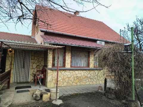 Eladó Ház 5241 Abádszalók 5241 Abádszalók, Csendes